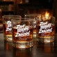 Szklanki Do Whisky z Grawerem Na Urodziny Prezent Dla Mężczyzny: Zbyt Młody, By Zwalniać Szklanki Do Whisky z Grawerem Na Urodziny Prezent Dla Mężczyzny: Zbyt Młody, By Zwalniać