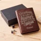 Portfel Męski Skórzany Dla Magistra Prezent Personalizowany: Dyplom W Ręku, Humor W Portfel Męski Skórzany Dla Magistra Prezent Personalizowany: Dyplom W Ręku, Humor W