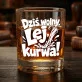 Zestaw Prezentowy Whisky Na Kawalerski Dla Mężczyzny: Dziś Wolny. Lej Zestaw Prezentowy Whisky Na Kawalerski Dla Mężczyzny: Dziś Wolny. Lej