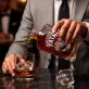 Karafka Do Whisky z Grawerem Dla Taty Prezent Na Dzień Ojca: Najlepszy Tata - Kompas Karafka Do Whisky z Grawerem Dla Taty Prezent Na Dzień Ojca: Najlepszy Tata - Kompas