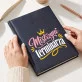 Kalendarz Książkowy A5 2027 Dla Szefowej Prezent Dla Kobiety: Typograficzna Elegancja
