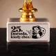 Statuetka Z Grawerem Dla 25 Latki Prezent Na 25 Urodziny Dla Kobiety: 25. Dorosła, Kiedy Chce.