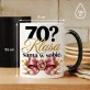 Kubek Z Nadrukiem Dla 70 Latki Prezent Na 70 Urodziny Dla Kobiety: Klasa Sama W Sobie Kubek Z Nadrukiem Dla 70 Latki Prezent Na 70 Urodziny Dla Kobiety: Klasa Sama W Sobie