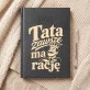 Kalendarz Książkowy A5 2027 Dla Taty Prezent Na Dzień Ojca Dla Mężczyzny: Retro Tata Z Humorem Kalendarz Książkowy A5 2027 Dla Taty Prezent Na Dzień Ojca Dla Mężczyzny: Retro Tata Z Humorem