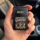 Zapalniczka z Grawerem Na 18 Urodziny Prezent Dla Mężczyzny: Wreszcie Dorosły I