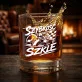 Szklanka Do Whisky Dla Fana F1 Prezent Dla Mężczyzny: Szybkość W Szkle Szklanka Do Whisky Dla Fana F1 Prezent Dla Mężczyzny: Szybkość W Szkle
