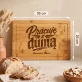 Deska Do Krojenia z Grawerem Na Święta Dla Pracowników Prezent Dla Chłopaka Pary: Pracuję Z Dumą Deska Do Krojenia z Grawerem Na Święta Dla Pracowników Prezent Dla Chłopaka Pary: Pracuję Z Dumą