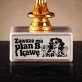 Statuetka Z Grawerem Dla Koleżanki Z Pracy Prezent Dla Kobiety: Zawsze Ma Plan B I Kawę