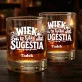 Szklanki Do Whisky z Grawerem Dla Seniora Prezent Dla Mężczyzny: Wiek To Tylko Sugestia Szklanki Do Whisky z Grawerem Dla Seniora Prezent Dla Mężczyzny: Wiek To Tylko Sugestia