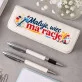 Zestaw Pióro i Długopis w Etui Dla Malarki Prezent Dla Kobiety: Głos Malarki Zestaw Pióro i Długopis w Etui Dla Malarki Prezent Dla Kobiety: Głos Malarki