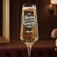 Kieliszek Do Szampana z Imieniem Dla Seniorki Prezent Dla Kobiety: Mądrość W Każdym Uśmiechu