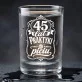 Kieliszki Do Wódki Dla 45 Latka Prezent Na 45 Urodziny Dla Mężczyzny: Retro Etykieta Z Humorem Kieliszki Do Wódki Dla 45 Latka Prezent Na 45 Urodziny Dla Mężczyzny: Retro Etykieta Z Humorem