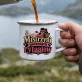Kubek Emaliowany Dla Dojrzałej Kobiety Prezent Dla Kobiety: Kawowa Mistrzyni Retro Kubek Emaliowany Dla Dojrzałej Kobiety Prezent Dla Kobiety: Kawowa Mistrzyni Retro