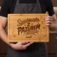 Deska Do Krojenia z Grawerem Dla 60 Latki Prezent Na 60 Urodziny Dla Kobiety: Sześćdziesiątka Z Pazurem