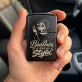 Zapalniczka Z Grawerem Dla Bratowej Prezent Dla Kobiety: Elegancja I Humor