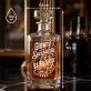 Karafka Do Whisky z Grawerem Na 10 Rocznicę Ślubu Prezent: Koneserski Humor Karafka Do Whisky z Grawerem Na 10 Rocznicę Ślubu Prezent: Koneserski Humor