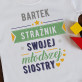 Strażnik młodszej siostry - Koszulka z nadrukiem dla dziecka
