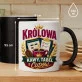 Kubek Z Nadrukiem Dla Koleżanki Z Pracy Prezent Dla Kobiety: Królowa Kawy Tabel I Cudów Kubek Z Nadrukiem Dla Koleżanki Z Pracy Prezent Dla Kobiety: Królowa Kawy Tabel I Cudów