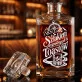 Karafka Do Whisky z Grawerem Dla Podróżnika Prezent: Wędrowne Toasty Karafka Do Whisky z Grawerem Dla Podróżnika Prezent: Wędrowne Toasty