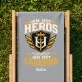 Leżak Z Nadrukiem Na Urodziny Prezent Dla Mężczyzny: Jam Jest Heros - Legenda Leżak Z Nadrukiem Na Urodziny Prezent Dla Mężczyzny: Jam Jest Heros - Legenda