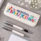 Zestaw Pióro i Długopis w Etui Dla Nauczycielki Prezent Na Dzień Nauczyciela Dla Kobiety: Najlepsza Nauczycielka Zestaw Pióro i Długopis w Etui Dla Nauczycielki Prezent Na Dzień Nauczyciela Dla Kobiety: Najlepsza Nauczycielka