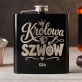 Piersiówka z Grawerem Dla Krawcowej Prezent Dla Kobiety: Królowa Szwów Piersiówka z Grawerem Dla Krawcowej Prezent Dla Kobiety: Królowa Szwów