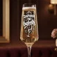 Kieliszek Do Szampana Z Grawerem Dla Kobiety Prezent Dla Kobiety: Bąbelkowa Elegancja Kieliszek Do Szampana Z Grawerem Dla Kobiety Prezent Dla Kobiety: Bąbelkowa Elegancja