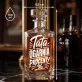 Karafka Do Whisky z Grawerem Na Dzień Ojca Prezent Dla Taty: Tata Ogarnia Procenty Karafka Do Whisky z Grawerem Na Dzień Ojca Prezent Dla Taty: Tata Ogarnia Procenty