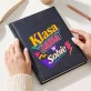 Kalendarz Książkowy A5 2027 Dla Kolegi Z Klasy Prezent Dla Mężczyzny: Szkolny Humor Retro Kalendarz Książkowy A5 2027 Dla Kolegi Z Klasy Prezent Dla Mężczyzny: Szkolny Humor Retro