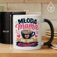 Kubek Z Nadrukiem Dla Młodej Mamy Prezent Na Dzień Mamy Dla Kobiety: Młoda Mama Działa Kubek Z Nadrukiem Dla Młodej Mamy Prezent Na Dzień Mamy Dla Kobiety: Młoda Mama Działa