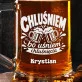 Kufel Personalizowany z Grawerem Dla Piwosza Prezent Dla Mężczyzny: Chluśniem Bo Uśniem Kufel Personalizowany z Grawerem Dla Piwosza Prezent Dla Mężczyzny: Chluśniem Bo Uśniem