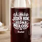 Karafka Do Wina Personalizowana Na 1 Rocznicę Ślubu Prezent Dla Mężczyzny: Jeden Rok, Jedna Miłość Karafka Do Wina Personalizowana Na 1 Rocznicę Ślubu Prezent Dla Mężczyzny: Jeden Rok, Jedna Miłość