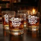 Szklanki Do Whisky z Grawerem Na Parapetówkę Prezent Dla Mężczyzny: Dom Pełen Dobrych Chwil Szklanki Do Whisky z Grawerem Na Parapetówkę Prezent Dla Mężczyzny: Dom Pełen Dobrych Chwil