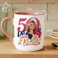 Kubek Z Nadrukiem Dla 50 Latki Prezent Na 50 Urodziny Dla Kobiety: Wciąż Z Klasą! Kubek Z Nadrukiem Dla 50 Latki Prezent Na 50 Urodziny Dla Kobiety: Wciąż Z Klasą!