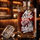 Karafka Do Whisky z Grawerem Dla Męża Prezent Na Rocznicę Ślubu: Król Nalewania Karafka Do Whisky z Grawerem Dla Męża Prezent Na Rocznicę Ślubu: Król Nalewania