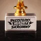 Statuetka Z Grawerem Na Urodziny Prezent Dla Mężczyzny: Przystojny, Mądry I Skromny