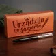 Pióro Wieczne Parker W Etui Na Parapetówkę Prezent Dla Kobiety: Elegancki Sarkazm Domowy Pióro Wieczne Parker W Etui Na Parapetówkę Prezent Dla Kobiety: Elegancki Sarkazm Domowy