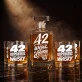 Zestaw Do Whisky Dla 42 Latka Prezent Na 40 Urodziny Dla Mężczyzny: Dojrzały Humor Zestaw Do Whisky Dla 42 Latka Prezent Na 40 Urodziny Dla Mężczyzny: Dojrzały Humor
