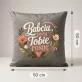Poduszka Dekoracyjna Na Dzień Babci Prezent Dla Babci Kobiety: Babciu, Przy Tobie Rosnę Poduszka Dekoracyjna Na Dzień Babci Prezent Dla Babci Kobiety: Babciu, Przy Tobie Rosnę