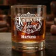 Szklanki Do Whisky z Grawerem Dla 50 Latki Prezent Na 50 Urodziny Dla Kobiety: Kobiecość Z Klasą Szklanki Do Whisky z Grawerem Dla 50 Latki Prezent Na 50 Urodziny Dla Kobiety: Kobiecość Z Klasą