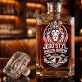 Karafka Do Whisky z Grawerem Na 20 Rocznicę Ślubu Prezent: Jego Styl, Wasza Historia Karafka Do Whisky z Grawerem Na 20 Rocznicę Ślubu Prezent: Jego Styl, Wasza Historia