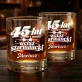 Szklanki Do Whisky z Grawerem Na 45 Rocznicę Ślubu Prezent Na Walentynki Dla Mężczyzny: 45 Lat I Wciąż Szarmancki Szklanki Do Whisky z Grawerem Na 45 Rocznicę Ślubu Prezent Na Walentynki Dla Mężczyzny: 45 Lat I Wciąż Szarmancki