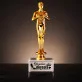 Statuetka Z Grawerem Na 18 Prezent Dla Kobiety: Oficjalnie Dorosła