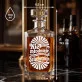 Karafka Do Whisky z Grawerem Na Imieniny Prezent: Nie Młodnieje. Szlachetnieje. Karafka Do Whisky z Grawerem Na Imieniny Prezent: Nie Młodnieje. Szlachetnieje.