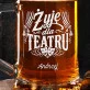 Kufel Personalizowany z Grawerem Dla Miłośnika Teatru Prezent Dla Mężczyzny: Sceniczny Toast Kufel Personalizowany z Grawerem Dla Miłośnika Teatru Prezent Dla Mężczyzny: Sceniczny Toast