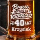 Kufel Personalizowany z Grawerem Na 40 Dla Brata Prezent: Braterski Toast Kufel Personalizowany z Grawerem Na 40 Dla Brata Prezent: Braterski Toast