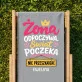 Leżak Z Nadrukiem Dla Żony Prezent Na Rocznicę Ślubu Dla Kobiety: Żona Odpoczywa. Świat Poczeka Leżak Z Nadrukiem Dla Żony Prezent Na Rocznicę Ślubu Dla Kobiety: Żona Odpoczywa. Świat Poczeka