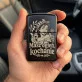 Zapalniczka Z Grawerem Na Rocznicę Ślubu Prezent Na Walentynki Dla Kobiety: Retro Żar Uczuć