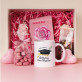 Zestaw prezentowy dla pani magister z kubkiem i różanym spa Zestaw prezentowy dla pani magister z kubkiem i różanym spa