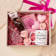 Zestaw prezentowy dla świadkowej z kubkiem i różanym spa Zestaw prezentowy dla świadkowej z kubkiem i różanym spa